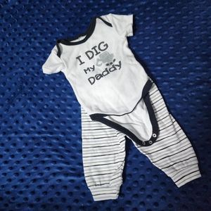 Infant outfit